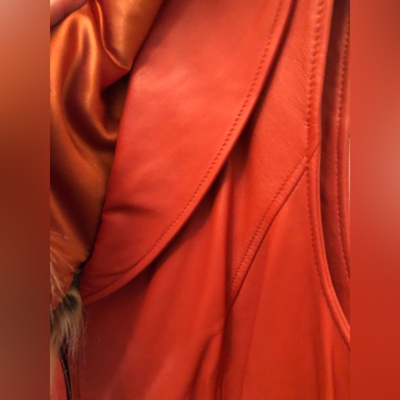 Genuine leather vest w/faux fur collar by Terry Lewis - Picture 4 of 5